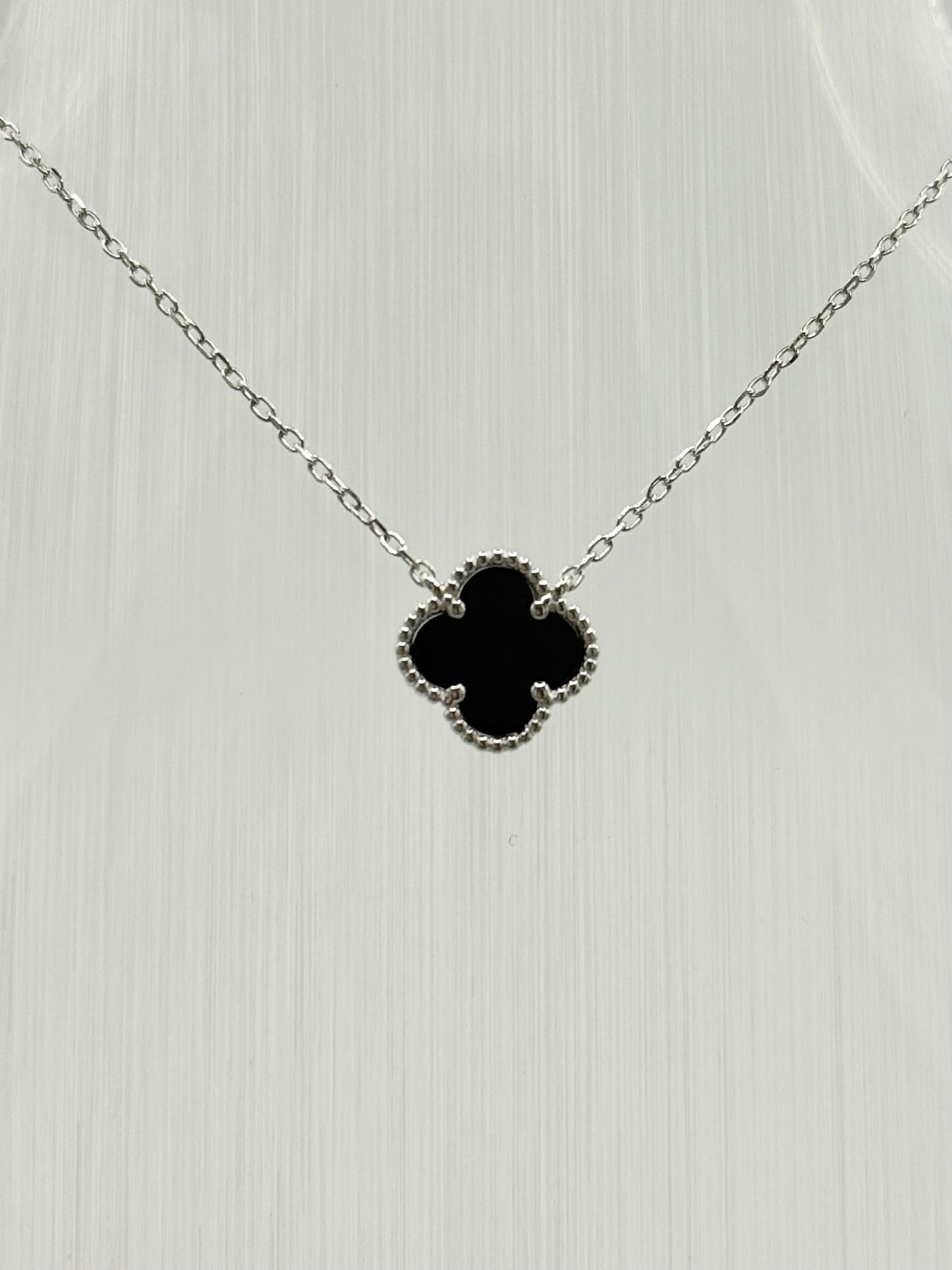 Sterling Silver ONYX Clover Pendant & Chain